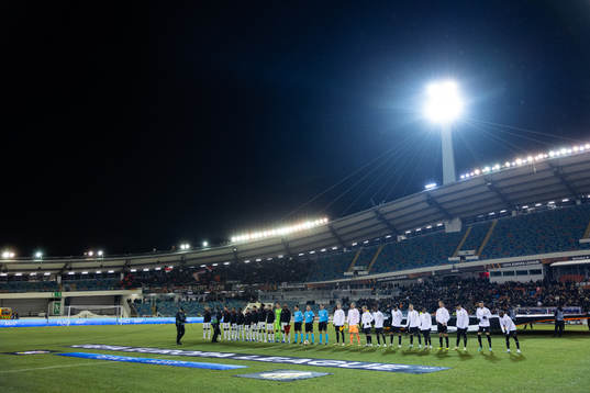 Players of of Bayer Leverkusen and of BK Häcken