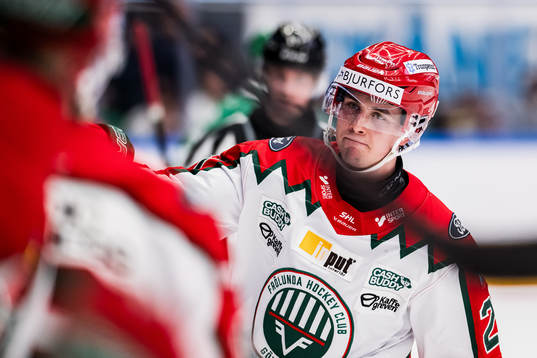 Frölundas Jere Innala jublar