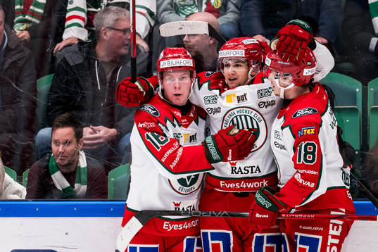 Frölundas Otto Stenberg jublar