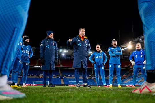 Leif Gunnar Smerud, head coach of the Norwegian women's