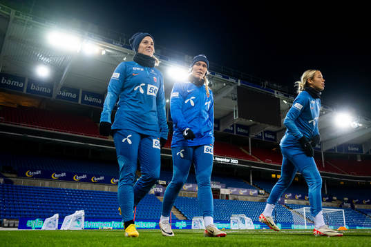 Maren Mjelde, Maria Thorisdottir and Celin Bizet Ildhusøy