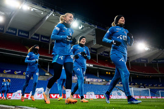 Anna Langås Jøsendal, Mathilde Harviken and Karina Sævik