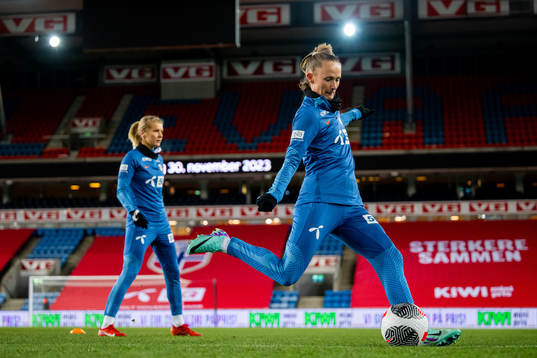 Ada Hegerberg and Caroline Graham Hansen of the Norwegian