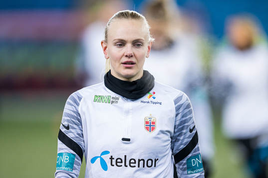 Karina Sævik of Norway warms up