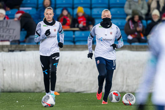 Caroline Graham Hansen of Norway and Frida Maanum of Norway