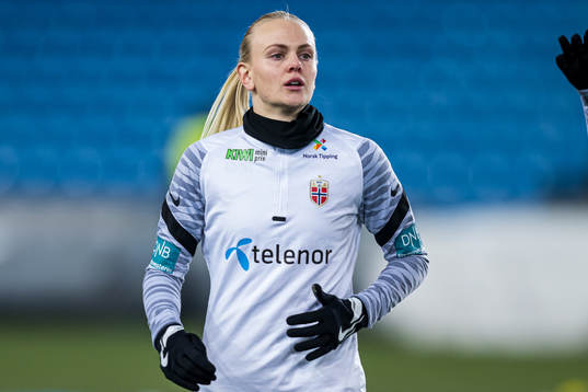Karina Sævik of Norway warms up