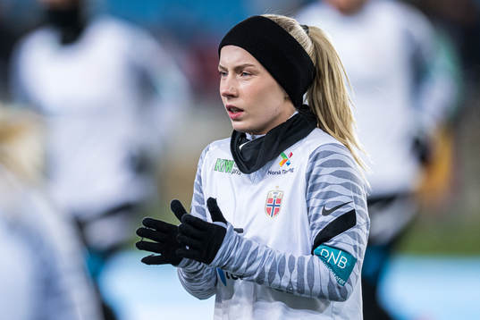 Thea Bjelde of Norway warms up