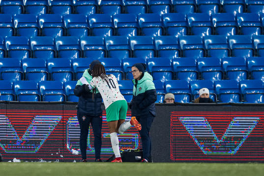 Jessica Silva of Portugal with an injury