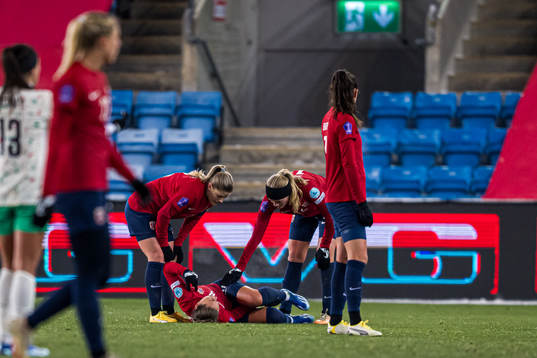 Vilde Bøe Risa of Norway with an injury