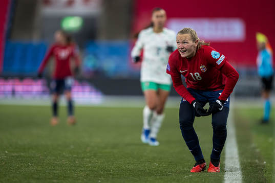 Frida Maanum of Norway in pain
