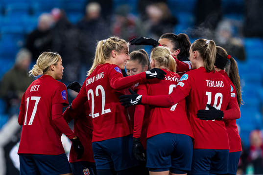 Sophie Roman Haug of Norway celebrates
