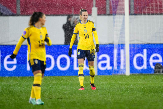 Nathalie Björn of Sweden looks dejcted