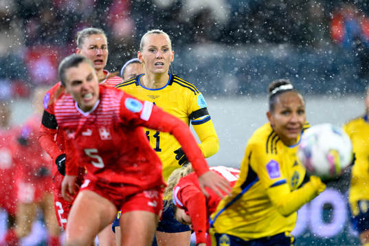 Stina Blackstenius of Sweden