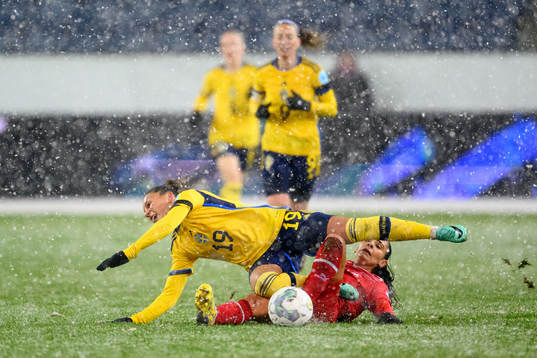 Johanna Rytting Kaneryd of Sweden and Meriame Terchoun of