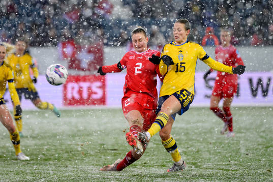 Julia Stierli of Switzerland and Anna Anvegård of Sweden
