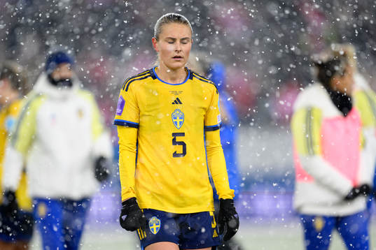 Amanda Nildén of Sweden looks dejected
