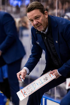 Leksands tränare Charles Berglund