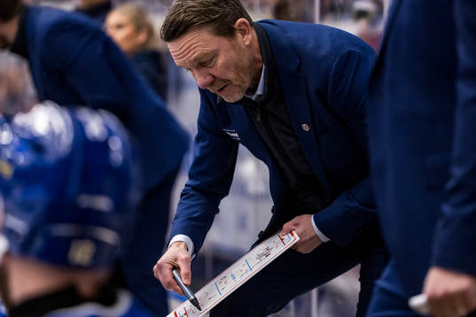 Leksands tränare Charles Berglund