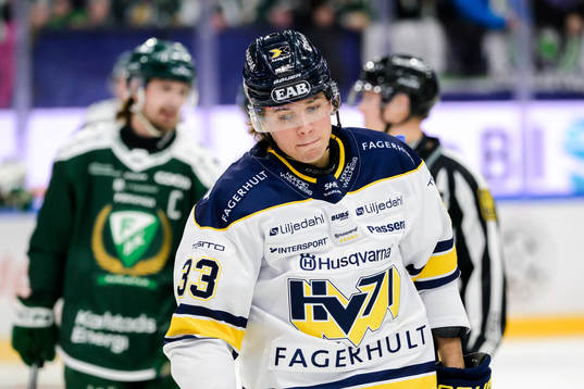 HV71s Måns Lindbäck deppar