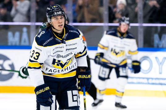 HV71s Måns Lindbäck deppar