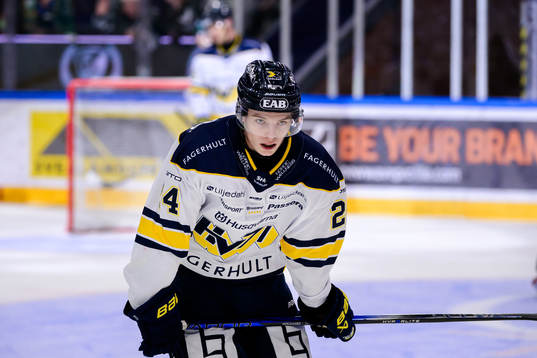 HV71s Oscar Fisker Molgaard deppar