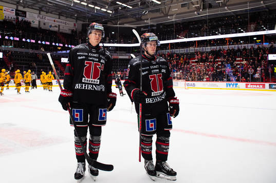 Örebros Gustav Backström  och Elias Ekström deppar