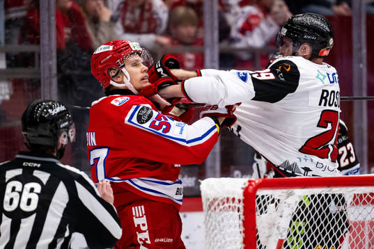 Timrås Anton Wedin och Malmö Redhawks Kim Rosdahl