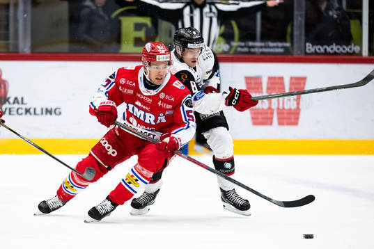 Timrås Anton Lander och Malmö Redhawks Johan Olofsson