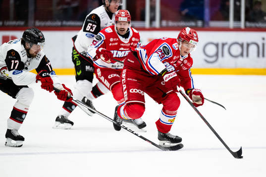 Malmö Redhawks Johan Ivarsson och Timrås Filip Hållander
