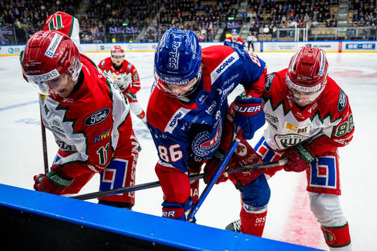 Frölundas Erik Borg och Oskarshamns Lukas Jasek och