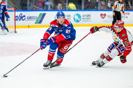 Oskarshamns Patrik Karlkvist och Frölundas Isac Born