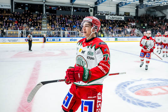 Frölundas David Edstrom jublar
