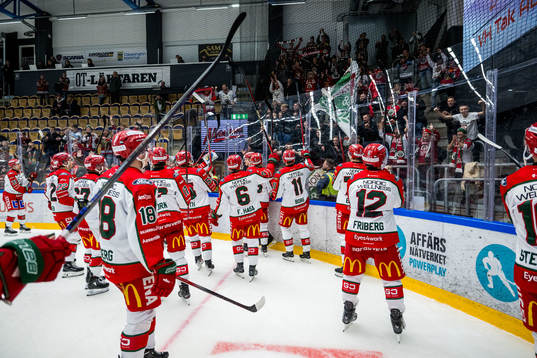Frölundas spelar jublar