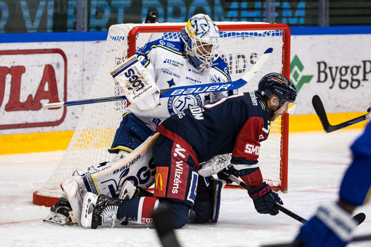 Leksands målvakt Mantas Armalis och Linköpings Linus