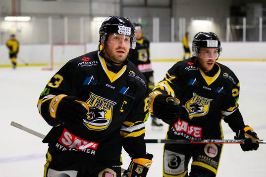 Panterns Viktor Holmkvist jublar