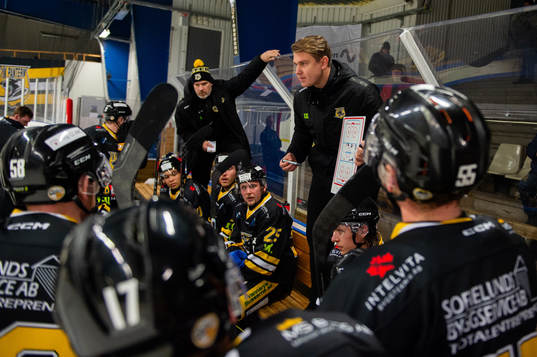 Panterns tränare Emil Carnestad