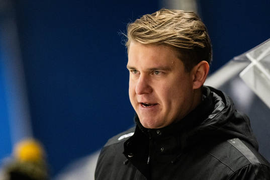Panterns tränare Emil Carnestad