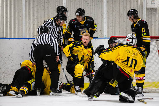 Sölvesborgs Aron Johansson utan hjälm