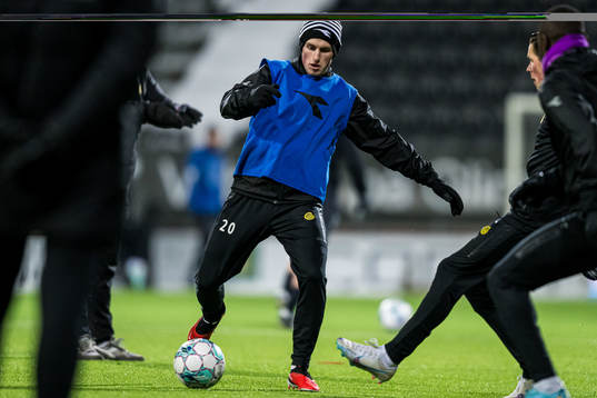 Fredrik Sjøvold of Bodø/Glimt warms up