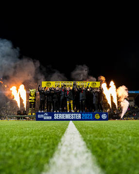 Players of Bodø/Glimt celebrates with the trophy