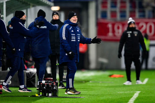Head coach Geir Bakke of Vålerenga