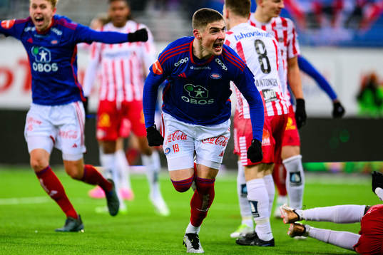 Andrej Ilic of Vålerenga celebrates 1-0