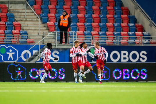 Players of Tromsø celebrate the 1-1 goal