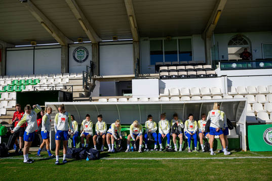 Players of the women's national football team of Sweden