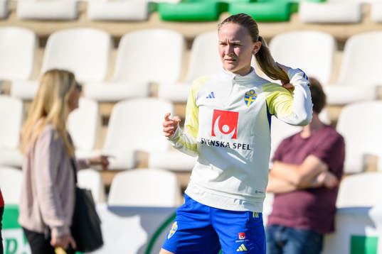 Matilda Vinberg of Sweden of the women's national football