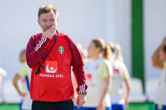 Head coach Peter Gerhardsson of Sweden of the women's