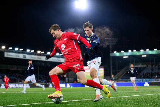 Frederik Lindbøg Børsting of Brann and Ari Leifsson of