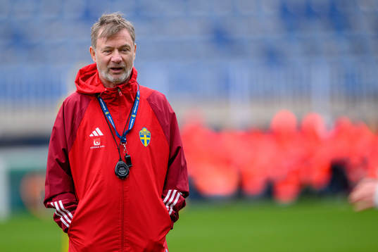 Head coach Peter Gerhardsson of Sweden of the women’s