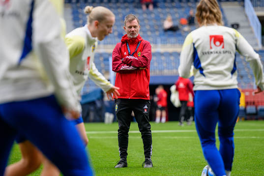Head coach Peter Gerhardsson of Sweden of the women’s