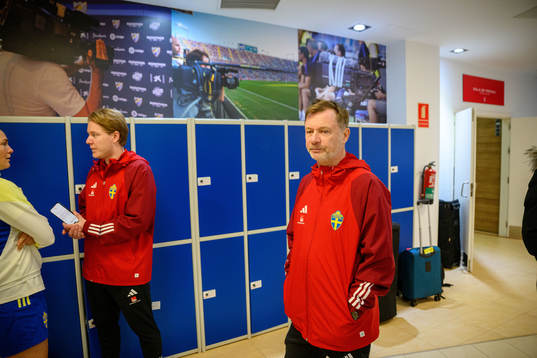 Head coach Peter Gerhardsson of Sweden of the women’s